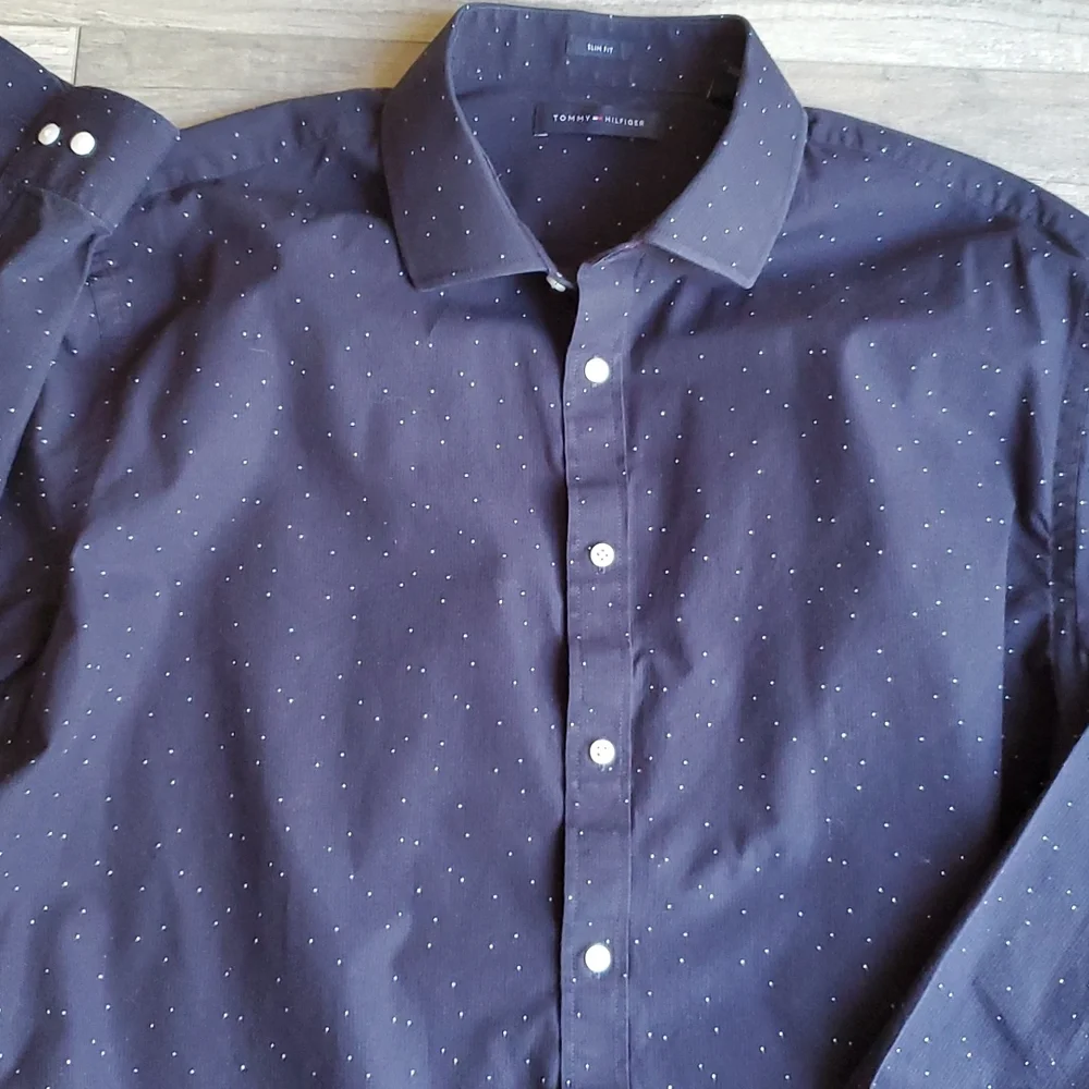 Tommy Hilfiger Dress Shirt - Picture 2 of 5
